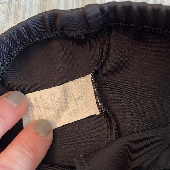 Gymnastics Shorts - Picture 3 of 5